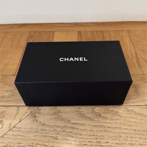 Chanel brillenbox aus - chanel,